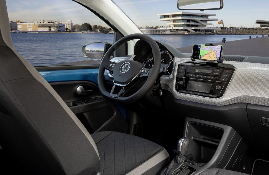 Торпедо Volkswagen e-up! (Teal Blue) 2019 года  (WW) (фото 20 из 23)